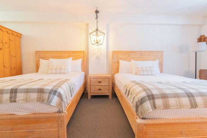 Quadruple Superior Queen Bed (18 of 21)