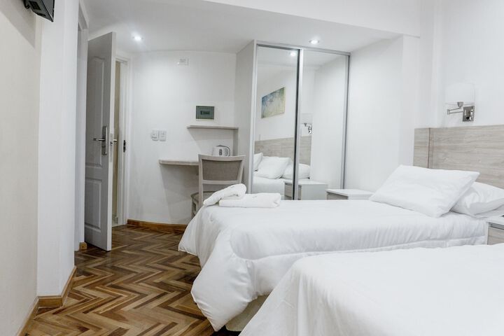 Room 5 of 20