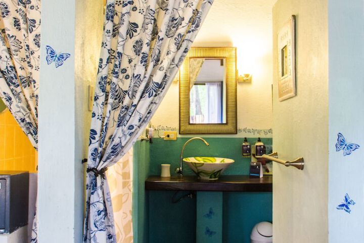 Room 30 of 50