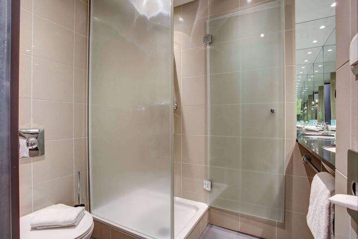 Clean Restrooms