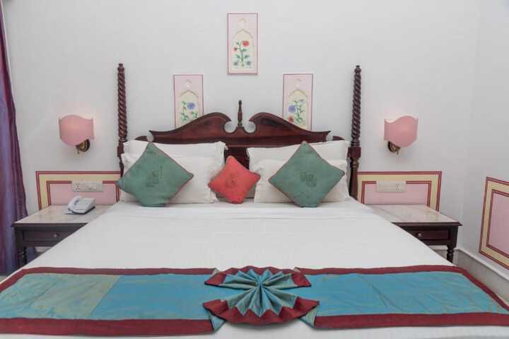 Room 12 of 53