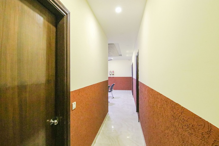Hotel Interior 4 of 27