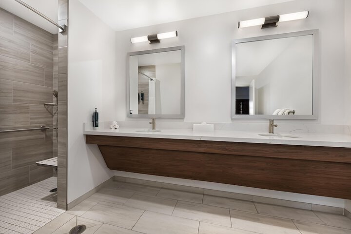 Bathroom shower