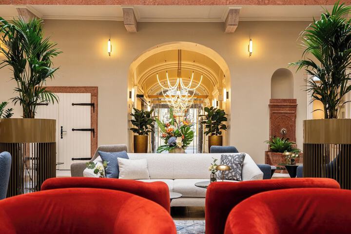 Hotel Interior 8 of 89