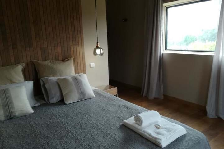Room 5 of 40