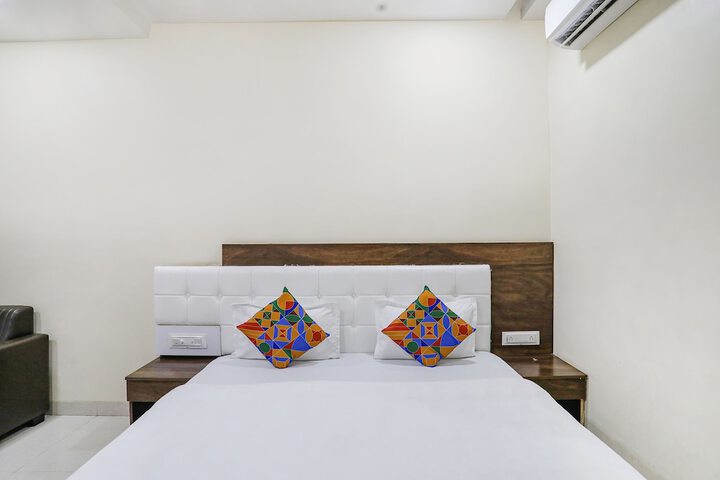 Room 18 of 27