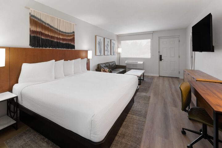 Room 21 of 59