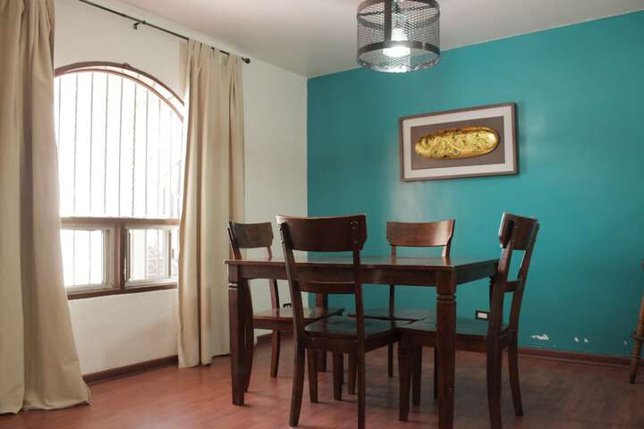 Room 5 of 17