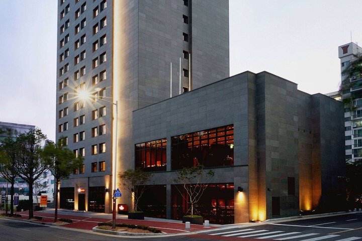 Hotel 26 of 27