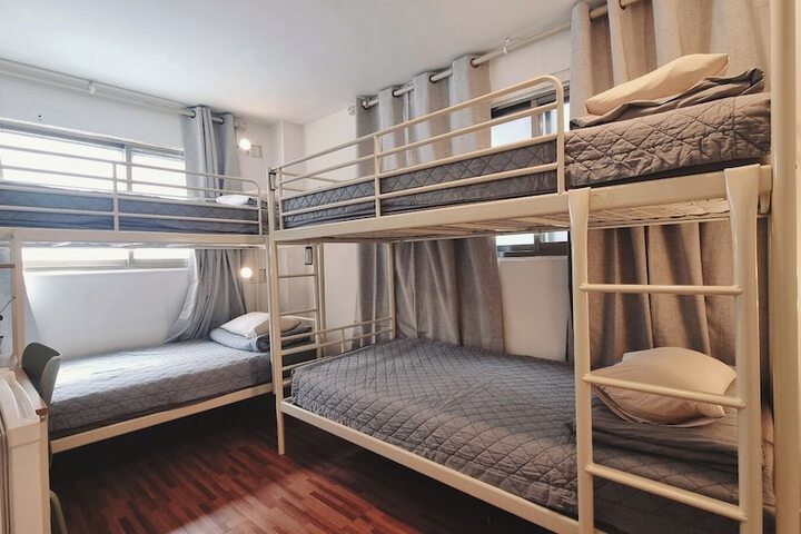 Room 26 of 80