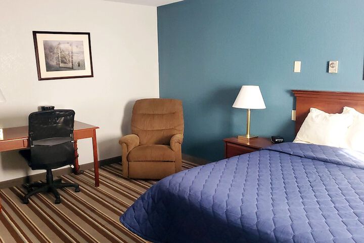 Room 11 of 47