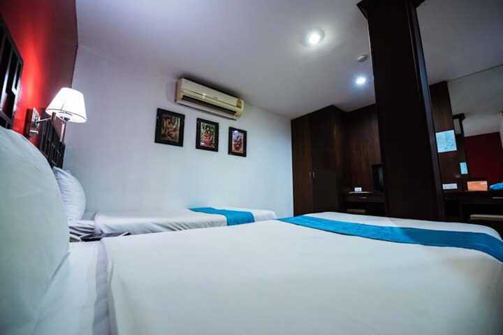 Room 12 of 71