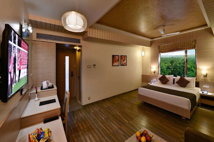 Room 6 of 49