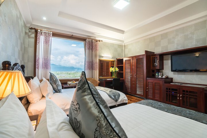 Room 10 of 181