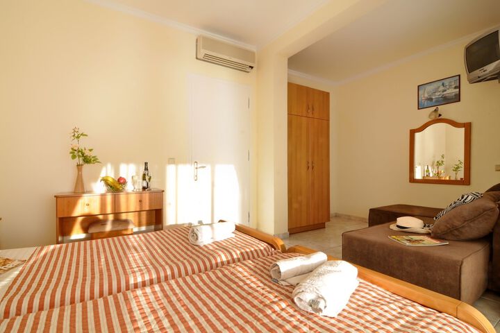 Room 21 of 44