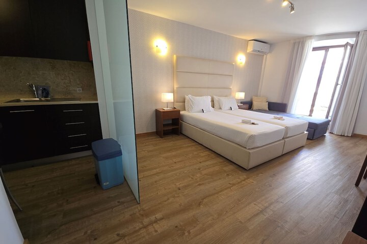 Room 21 of 61