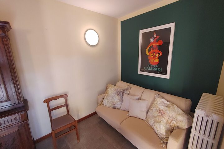 Room 21 of 36