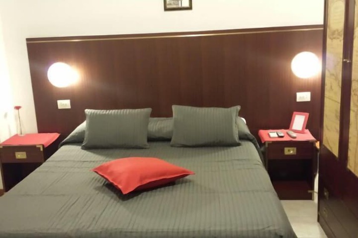 Room 17 of 62
