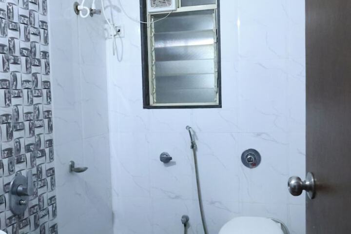 Room 19 of 62