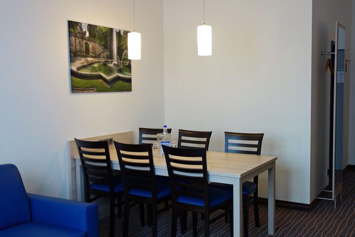 Room 14 of 43