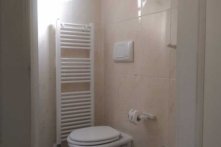 Room 18 of 52