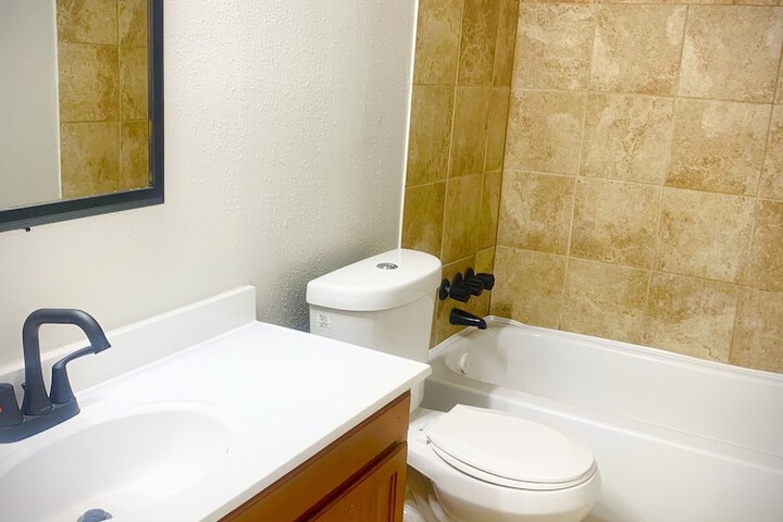 Room 2 of 9
