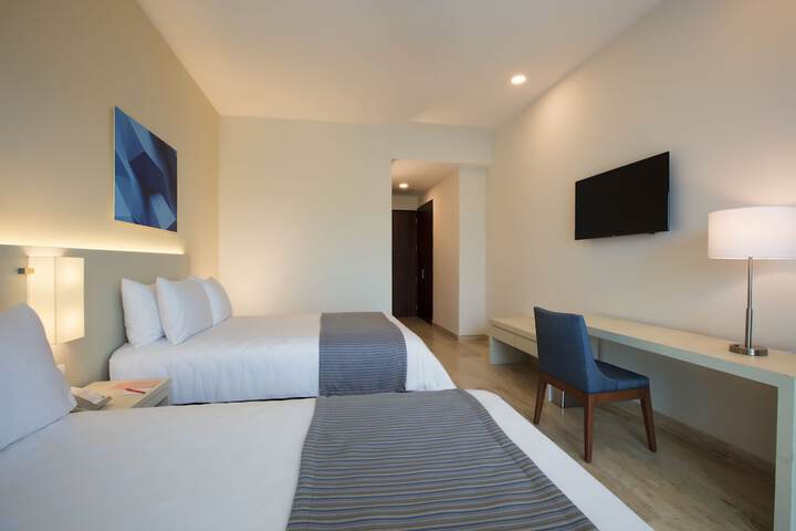 Room 8 of 34