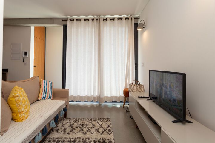 Room 14 of 27