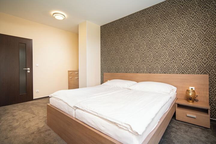 Room 15 of 126