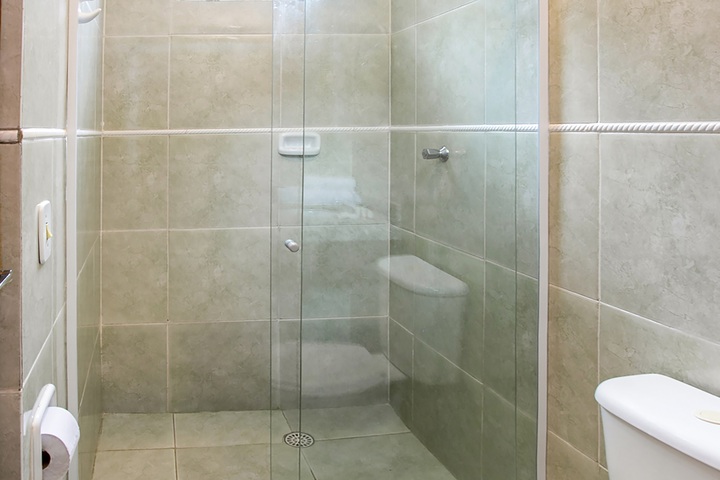Room 3 of 60