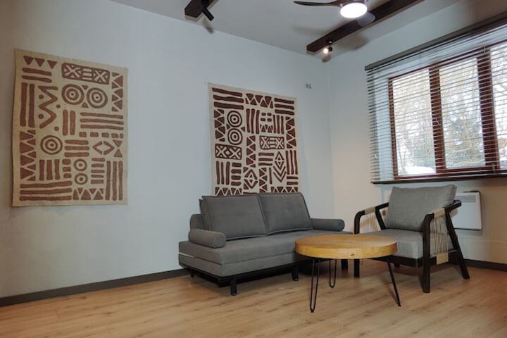 Room 10 of 16