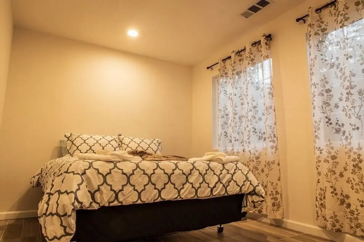 Room 2 of 13