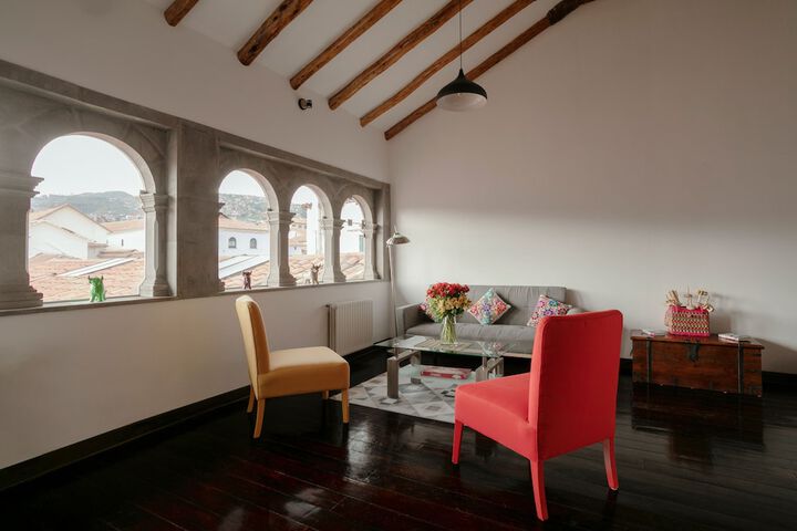 Room 18 of 28