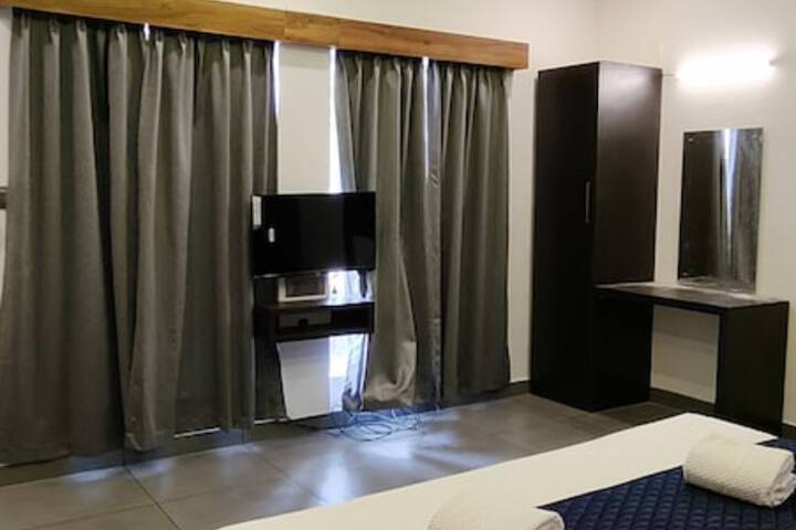 Room 21 of 33