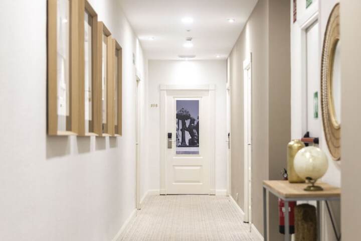 Room 16 of 34