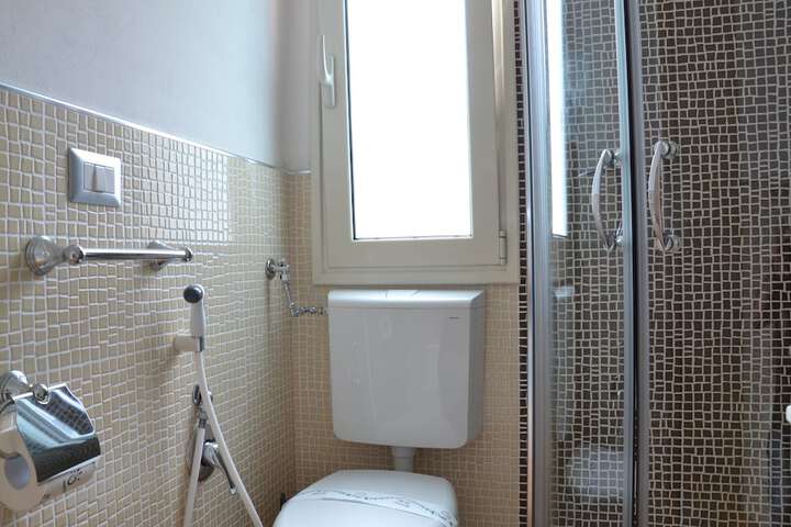 Room 21 of 29