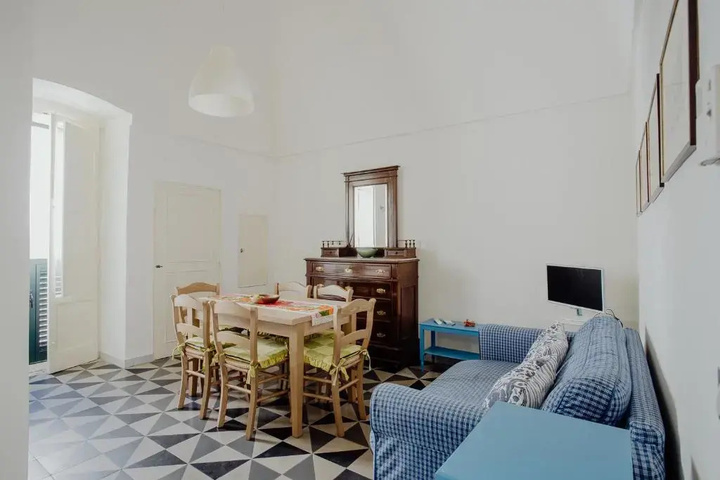 Room 2 of 14