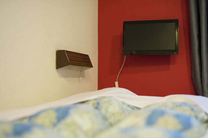 Room 50 of 93