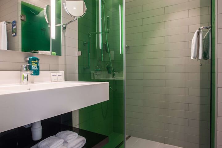 Room 39 of 111
