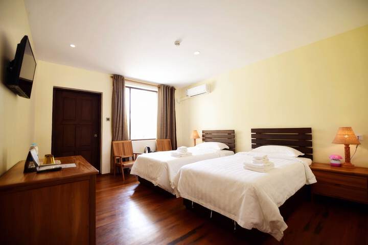 Room 5 of 39