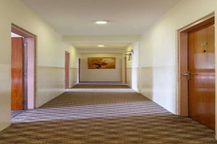 Ballroom/Hall 7 of 8