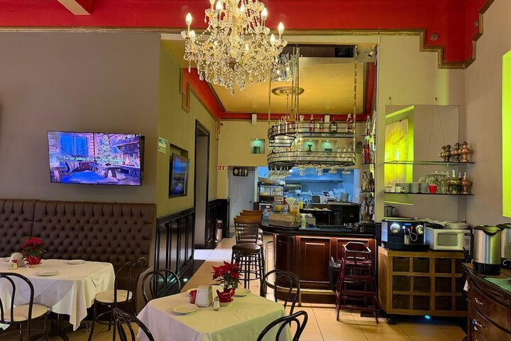 Dining Photos