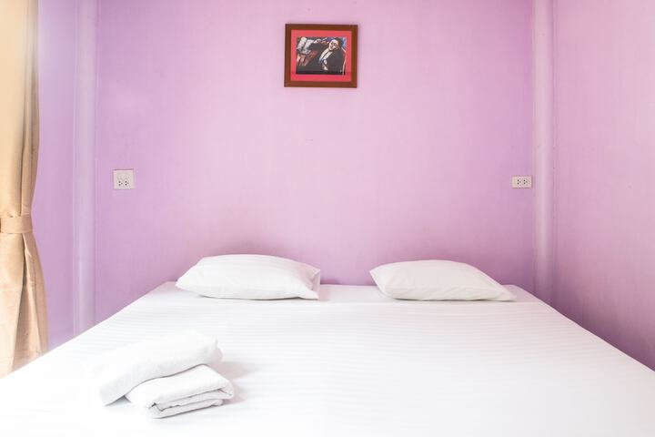 Room 16 of 31