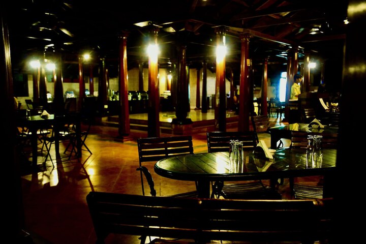 Dining 96 of 154