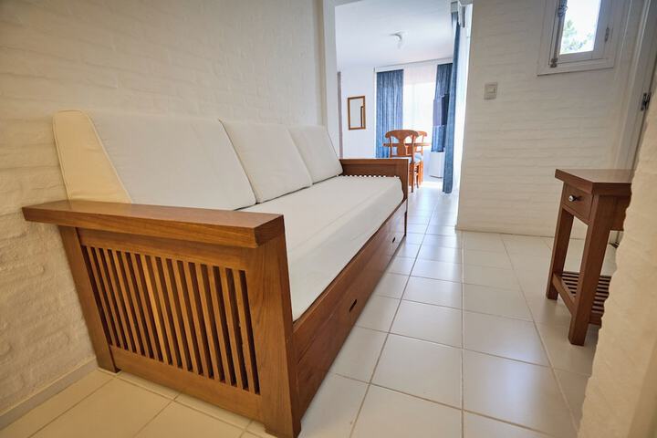 Room 7 of 49