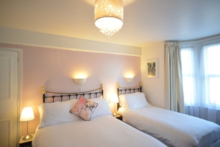 Room 5 of 30