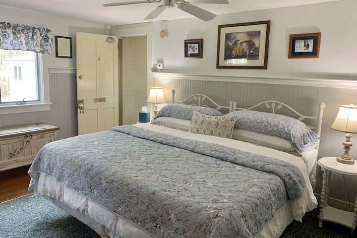 Room 25 of 73