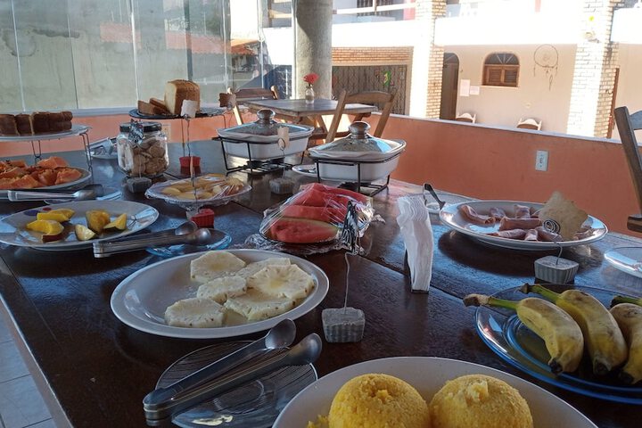 Dining 8 of 10