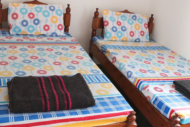 Room 12 of 20