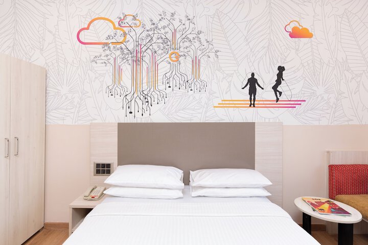 Room 20 of 45